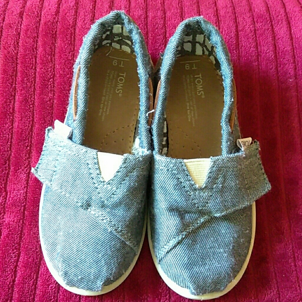 TOMS FOR BOYS. - Picture 2 of 6